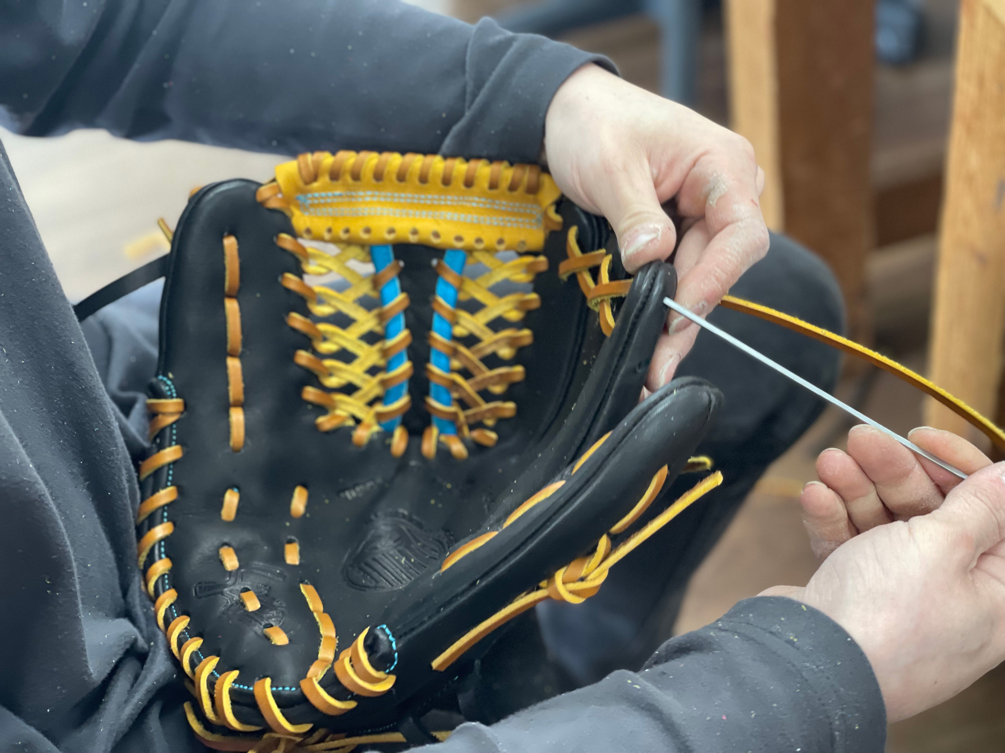 野球のグローブ選びにて初心者でも失敗しないためのポイントは!??