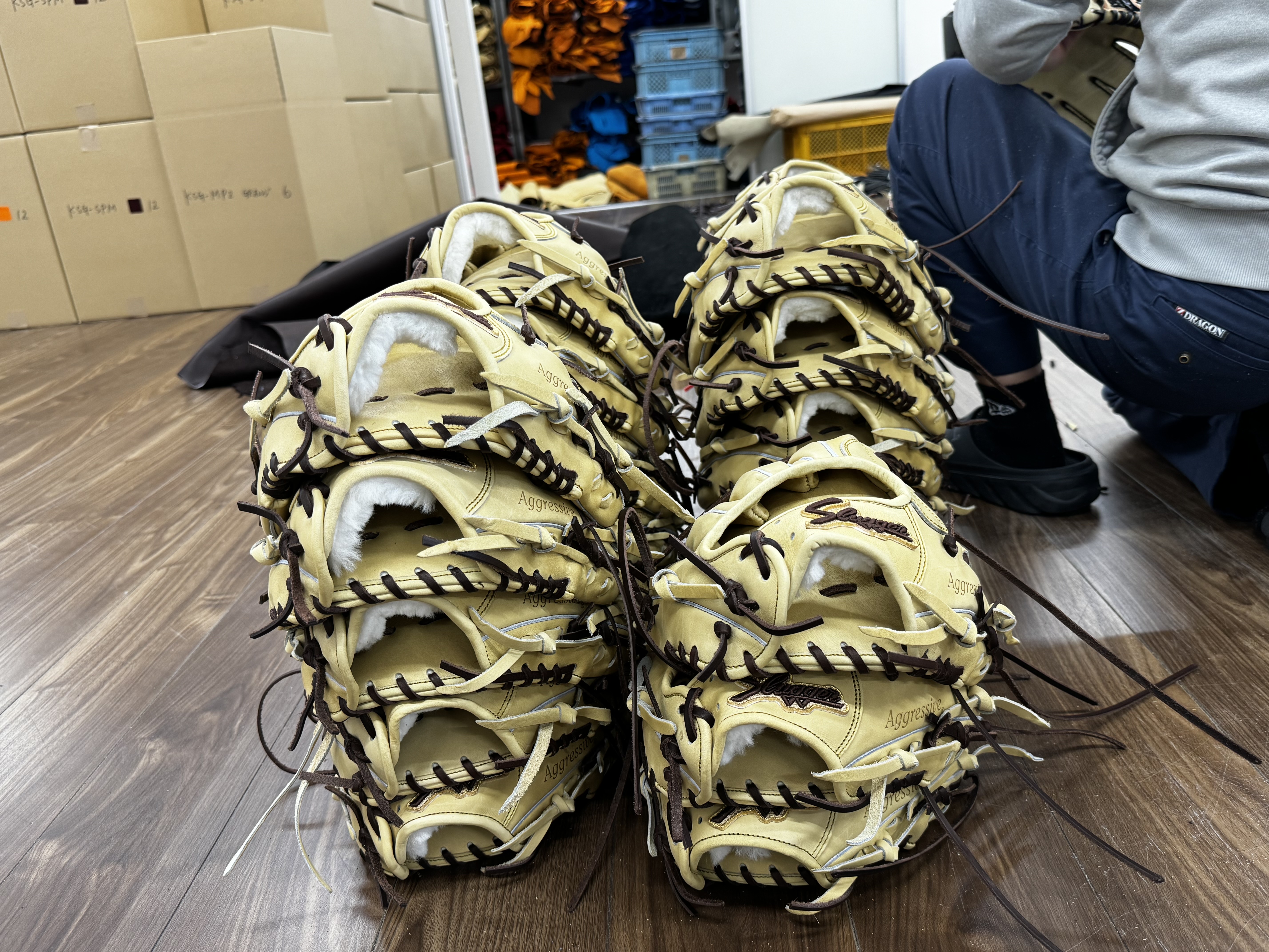 グローブは生きている？――知られざる野球道具の世界