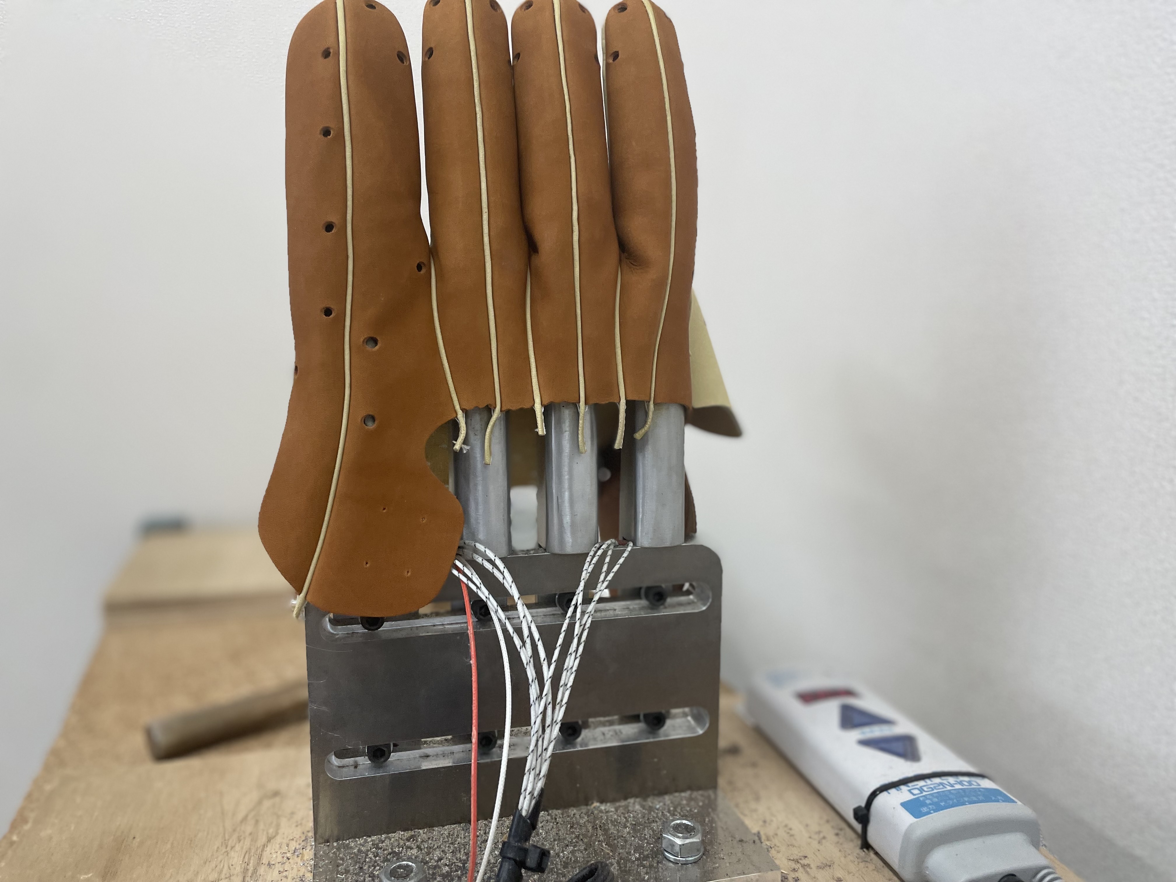 グローブは生きている？――知られざる野球道具の世界